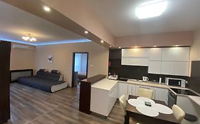 Modern City-Center Apartment